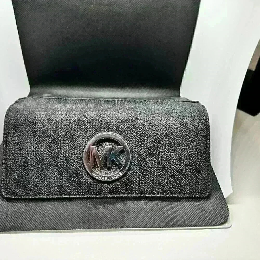 Michael Kors black Fulton Carryall wallet
